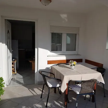 Apartment Astra